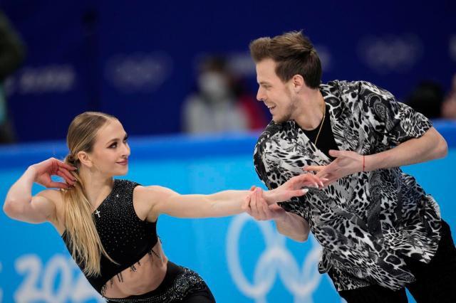 九游游戏娱乐平台-法国冰舞王牌征服俄劲敌：看他们比赛是我们的荣幸